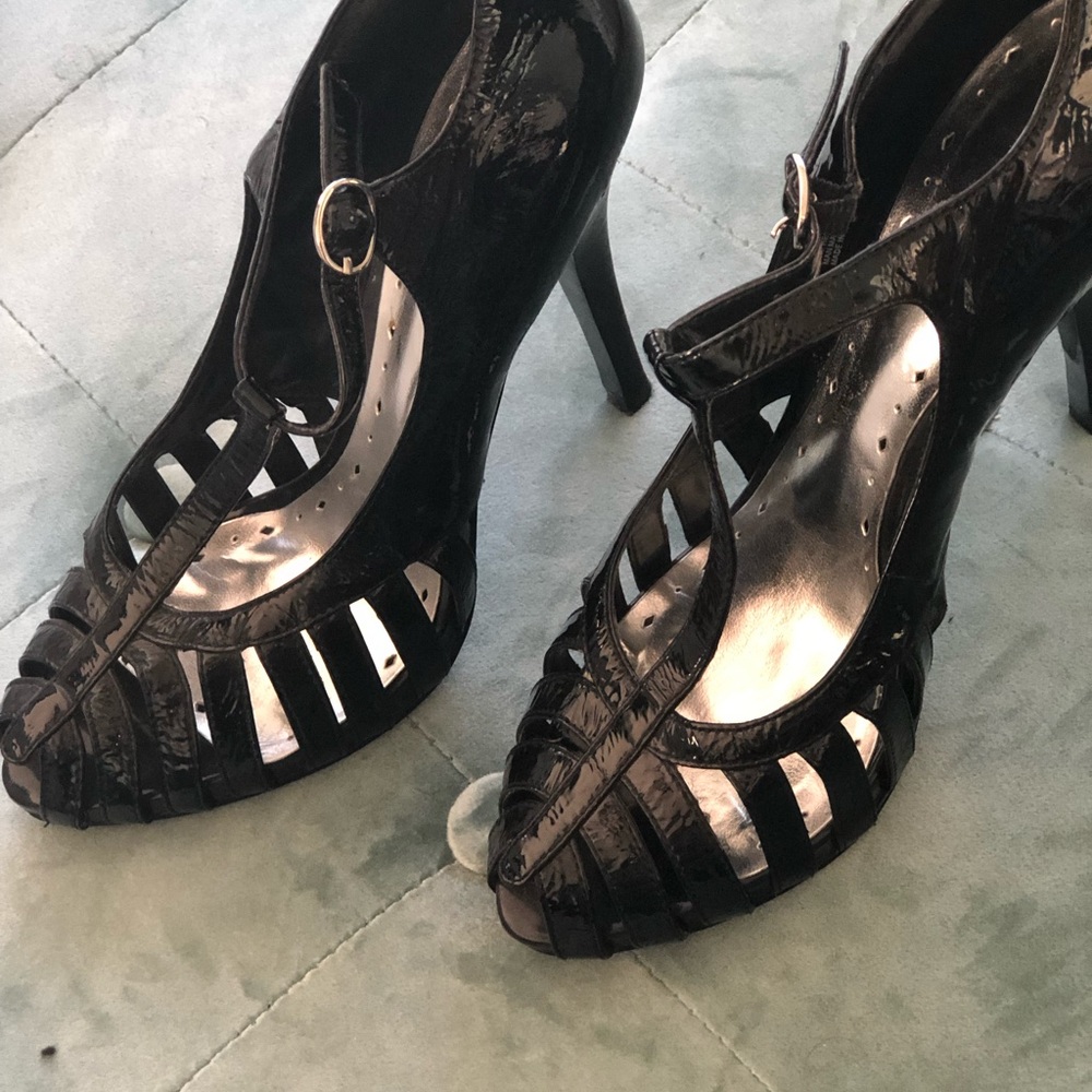 Women’s High Heel!